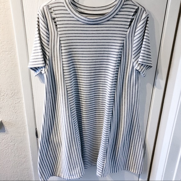 SUMMER DRESS WITH CUTOUTS - Picture 1 of 4